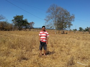 G1 - Moradores de Pai Pedro, Minas Gerais, pedem por água doce - notícias  em Grande Minas