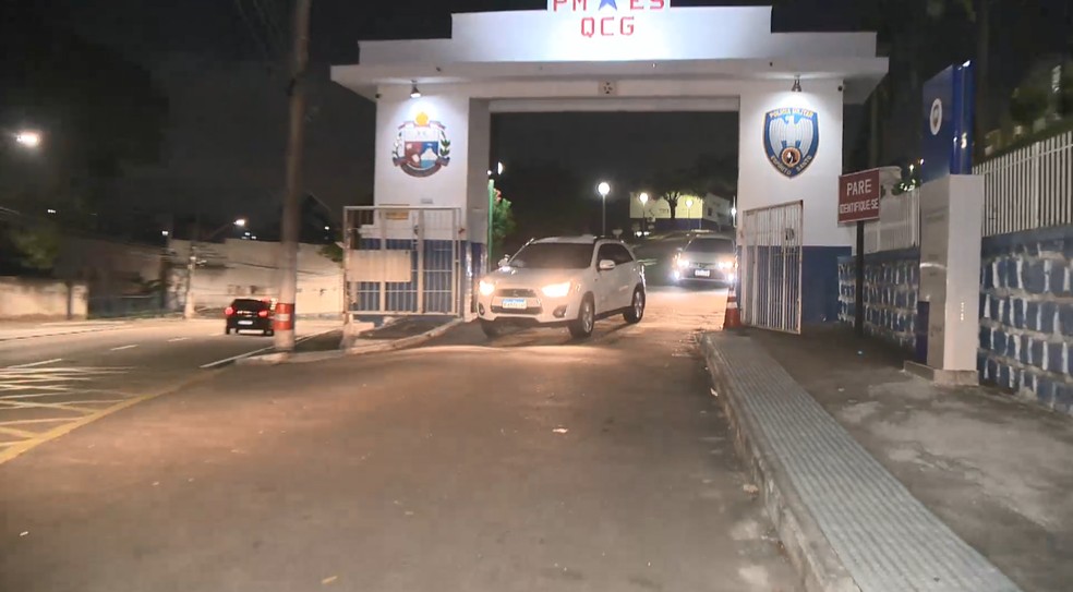 Quatro policiais militares envolvidos na morte de jovem em Pedro Canário são soltos  — Foto: Reprodução/TV Gazeta