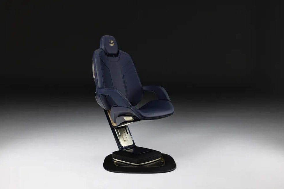 Cadeiras desenvolvidas em parceria com a Embraer para homenagear Ayrton Senna são vendidas a US$ 35 mil. — Foto: Divulgação/Marca Senna
