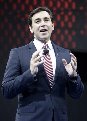 Mark Field, CEO da Ford (Foto: Agência EFE)
