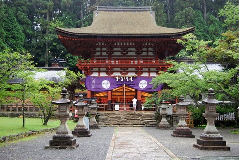 Santuário xintoísta Niutsuhime, situado aos pés do monte Koya, em Wakayama, o centro mais importante do budismo Shingon no Japão
