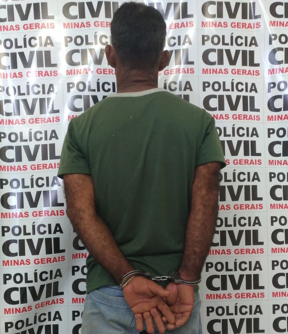 Idoso foi preso mediante mandado de prisão preventiva (Foto: Polícia Civil/Divulgação)