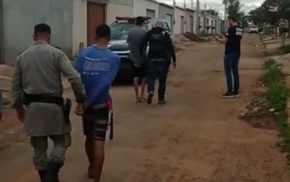 Jovens presos suspeitos de matar Sebastião Filho Ibiapino de Miranda a facadas — Foto: Polícia Civil/Divulgação