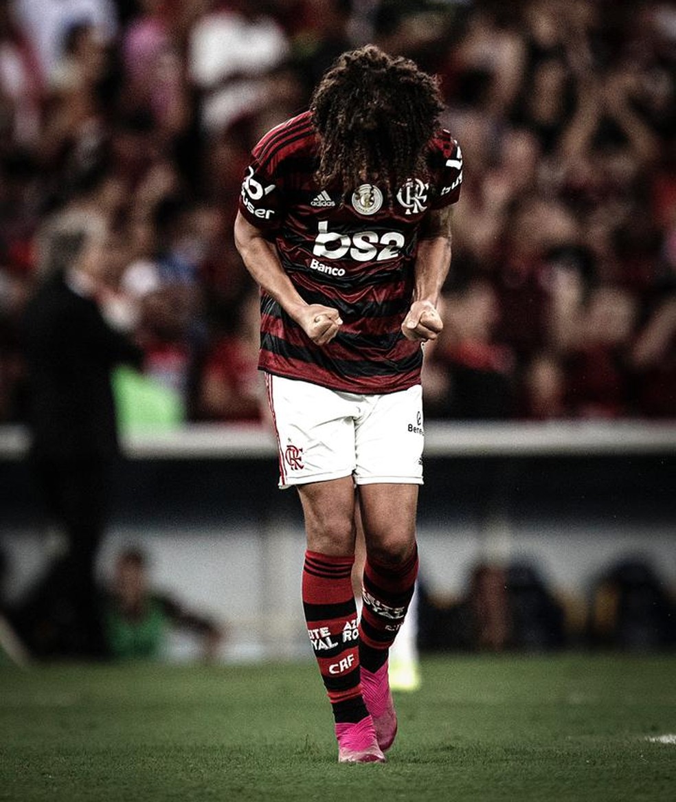 Willian Arão comemora gol contra o Atlético-MG — Foto: Pedro Vale
