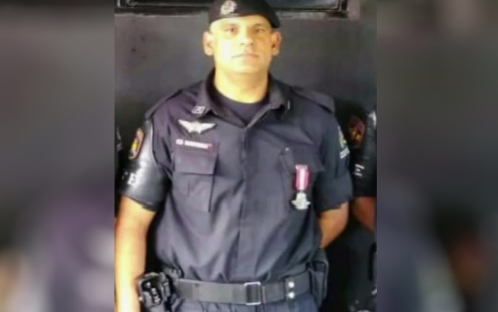 Sargento Fábio Marques levou tiro no ombro, em Aparecida de Goiânia, Goiás — Foto: Reprodução/TV Anhanguera