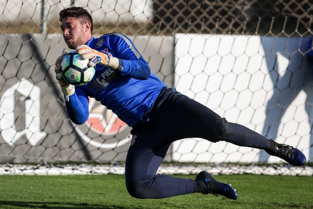 Corinthians deve emprestar dois jogadores para o Oeste