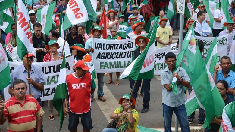 agricultura-familiar-protesto (Foto: Agência Brasil)