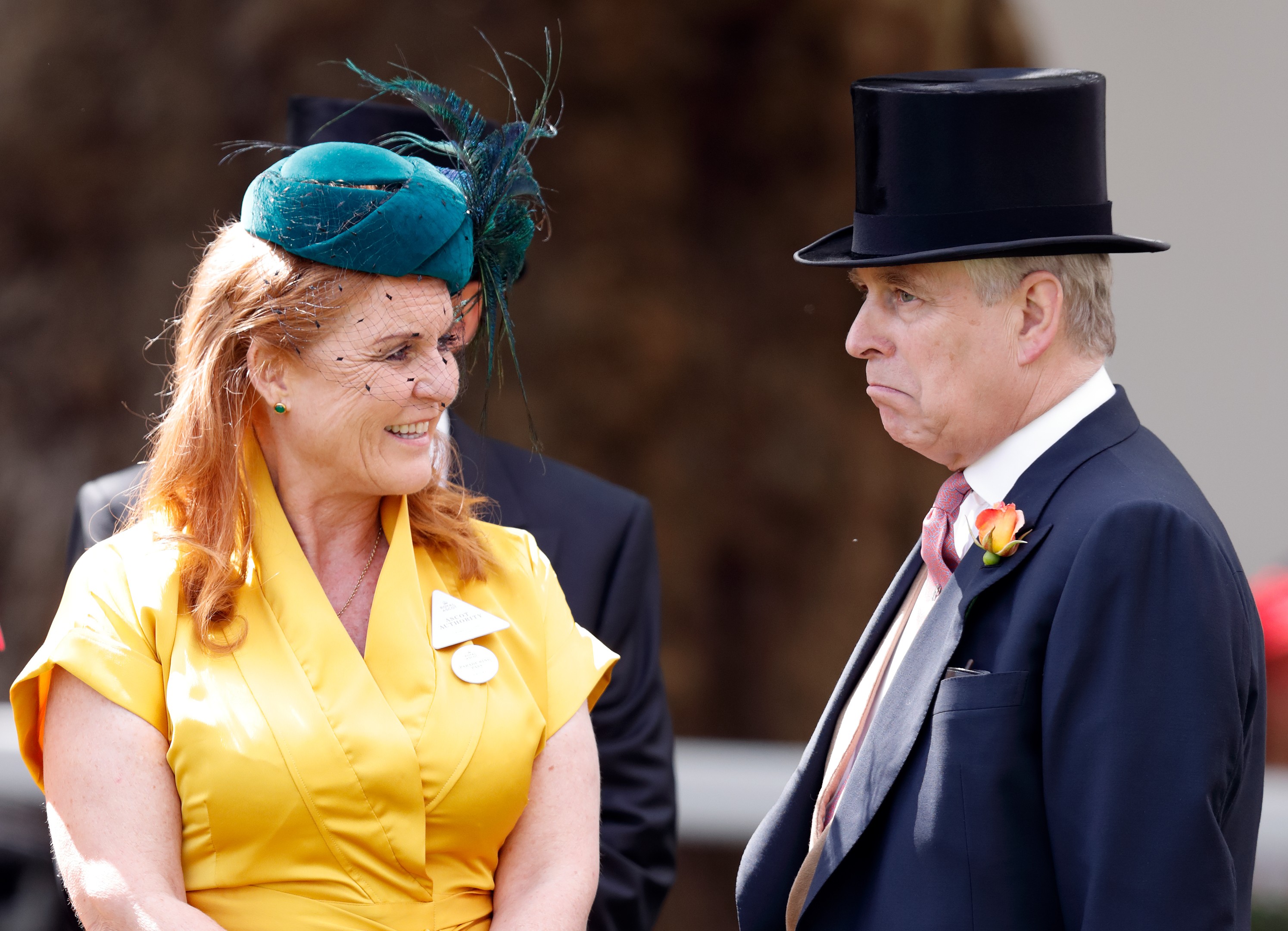 O Príncipe Andrew na companhia da ex-esposa, Sarah Ferguson (Foto: Getty Images)