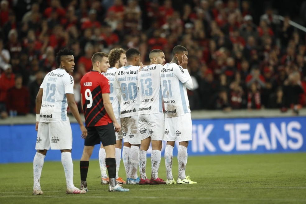 Grêmio terá de se remobilizar para Libertadores — Foto: Jonathan Campos/Gazeta do Povo