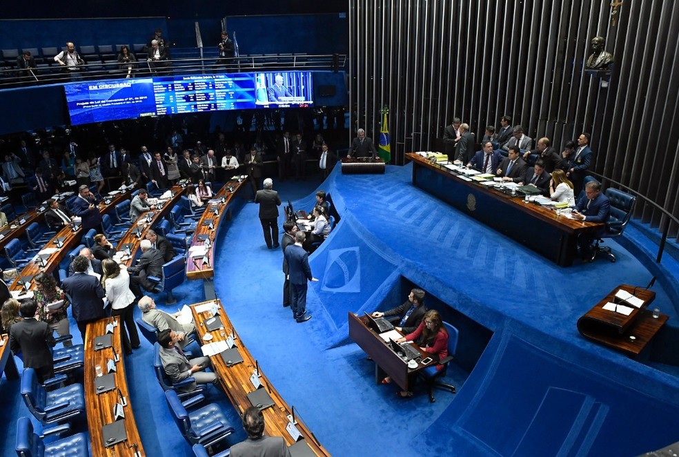 Senadores reunidos no plenÃ¡rio nesta quarta (21) durante a votaÃ§Ã£o da MP da liberdade econÃ´mica â€” Foto: Roque de SÃ¡/AgÃªncia Senado