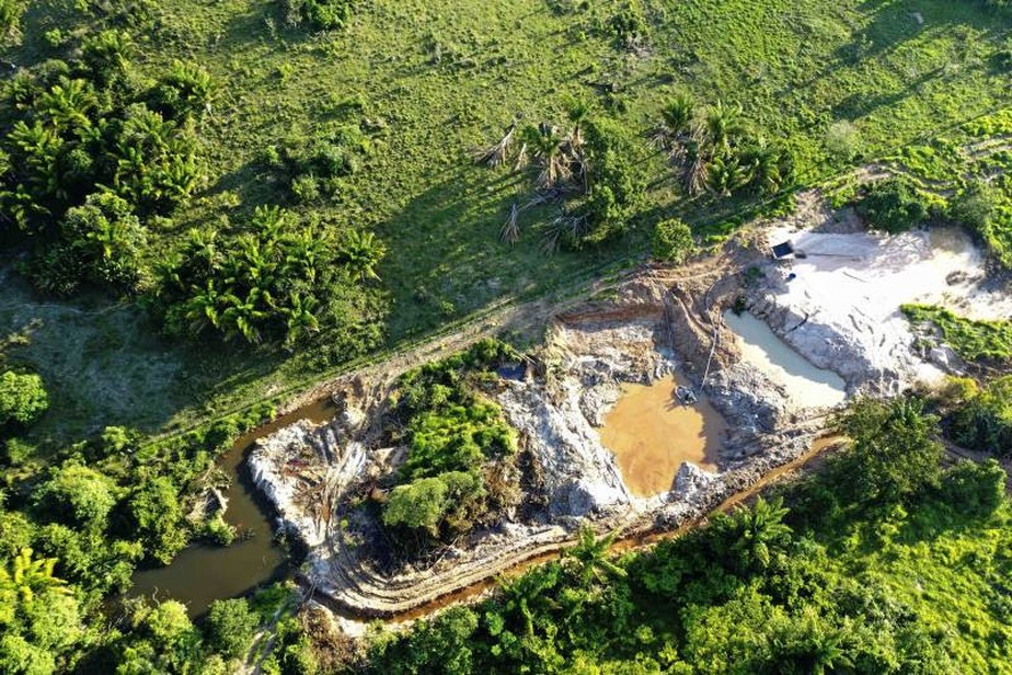 Operação interdita garimpo clandestino em Novo Progresso, no PA