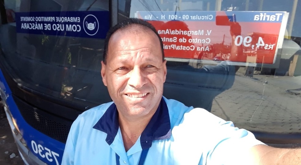 Motorista que ajudou homem trabalha em São Vicente, SP — Foto: Arquivo Pessoal