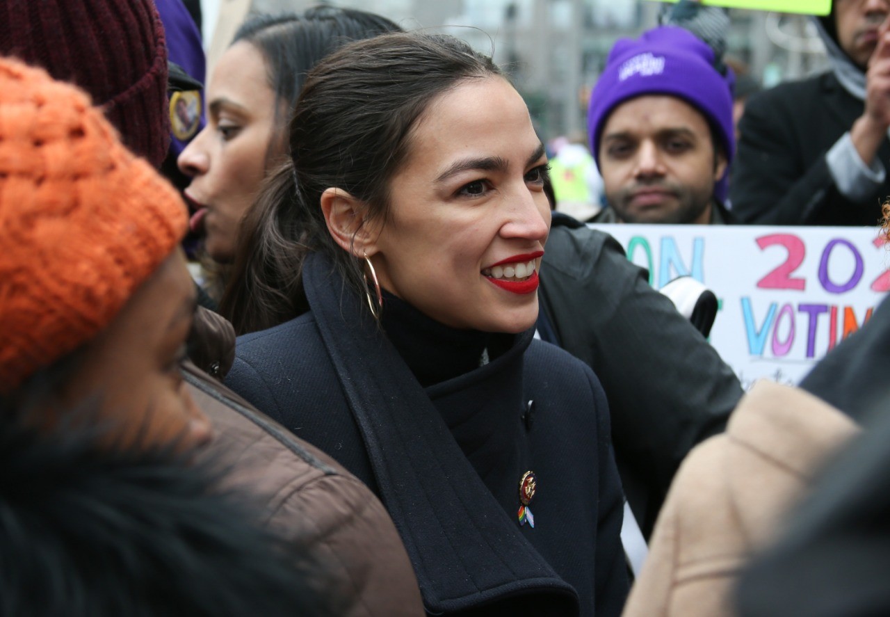 Alexandria Ocasio-Cortez na Women's March em Nova York  (Foto: Getty Images)