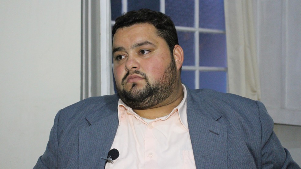 Gabriel Rosa, prefeito de Cananeia — Foto: Orion Pires/G1
