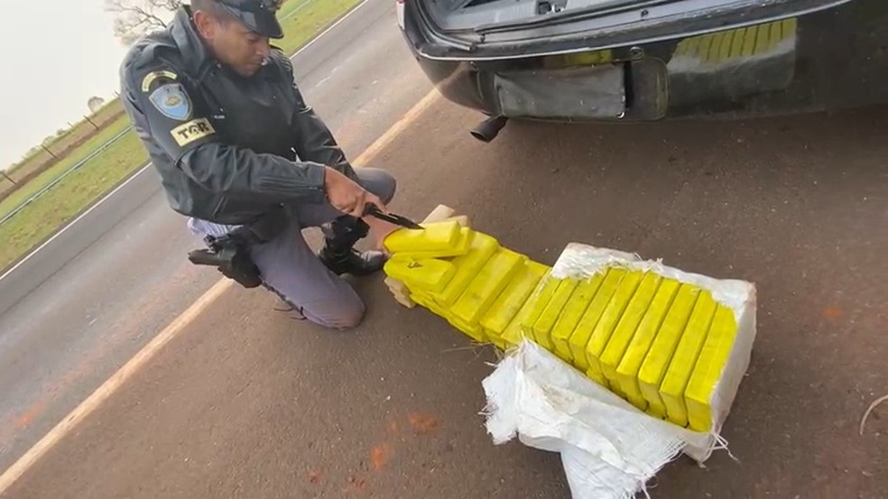 Polícia Rodoviária prendeu mais de 450 quilos de maconha durante a Operação Sufoco, em Rancharia (SP) — Foto: Cedida