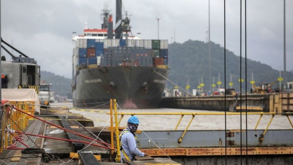 Peça essencial da economia, o Canal do Panamá começa a dar sinais de recuperação — Foto: Getty Images via BBC