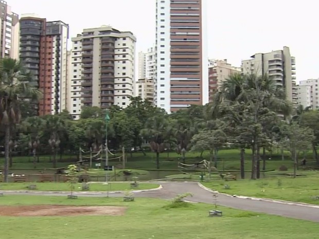 Movimento do parque zoológico foi tranquilo neste fim de semana em Goiânia, Goiás (Foto: Reprodução/TV Anhanguera)