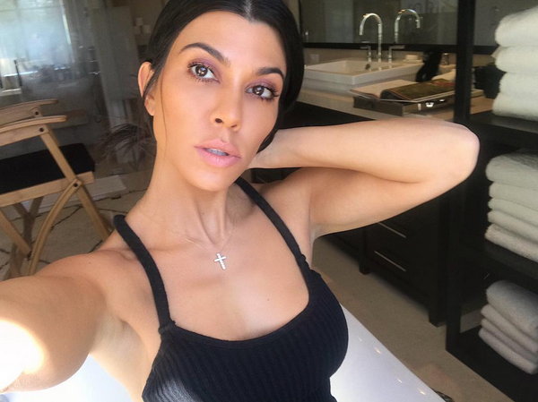 A socialite Kourtney Kardashian (Foto: Instagram)