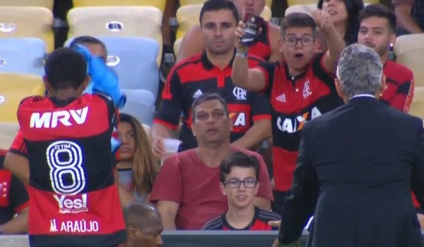 Muricy  Rueda não tem que se importar com torcedor contra Márcio Araújo