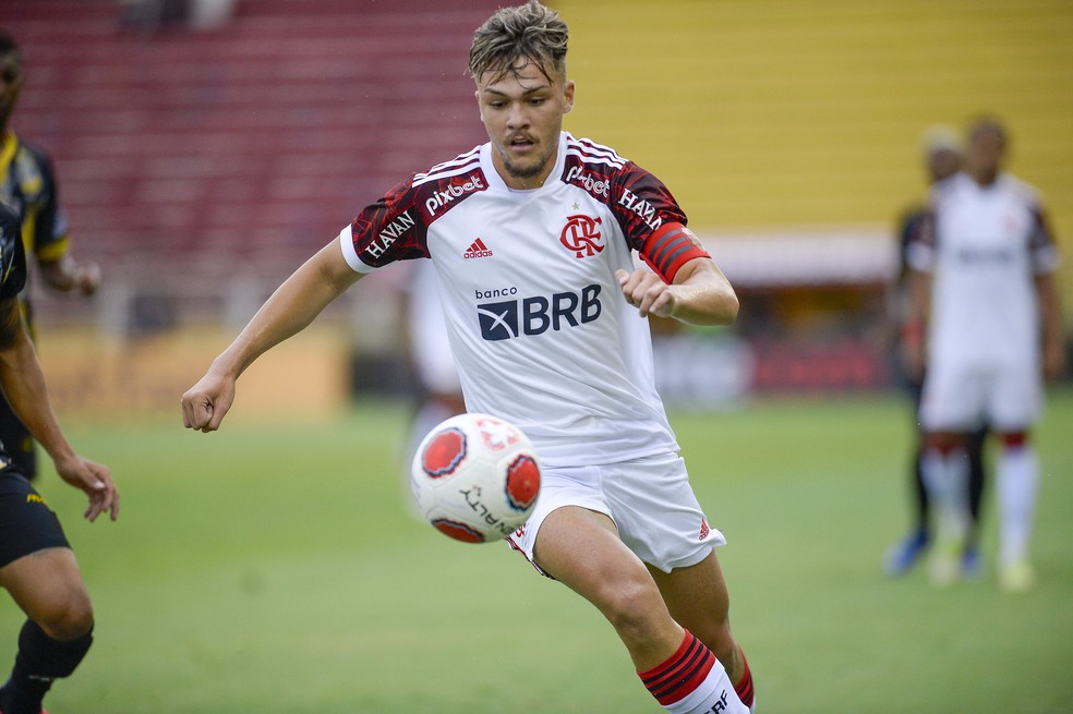 Gabriel Noga, Flamengo — Foto: Marcelo Cortes/Flamengo