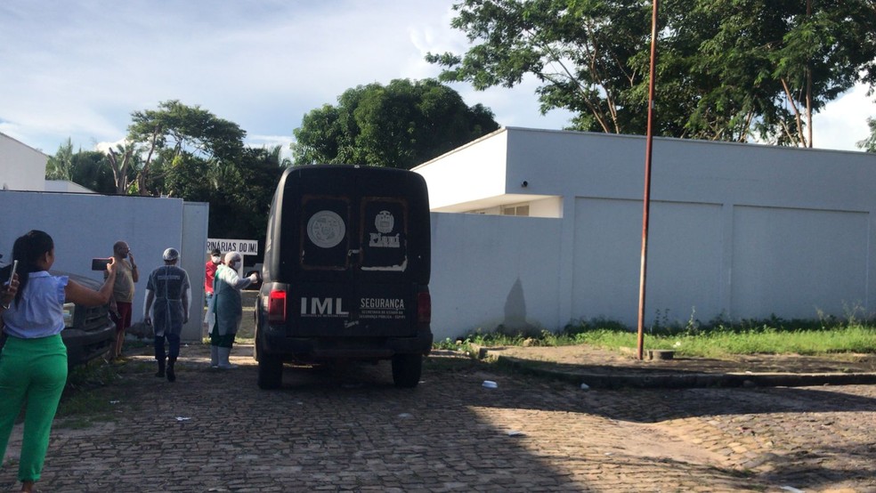 Dois homens são mortos durante troca de tiros com a PM na Zona Norte de Teresina — Foto: Lívia Ferreira/g1 Piauí