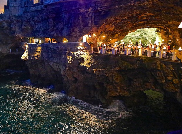 caverna-italiana-polignano-mare-grotta-palazzese (Foto: Divulgação)