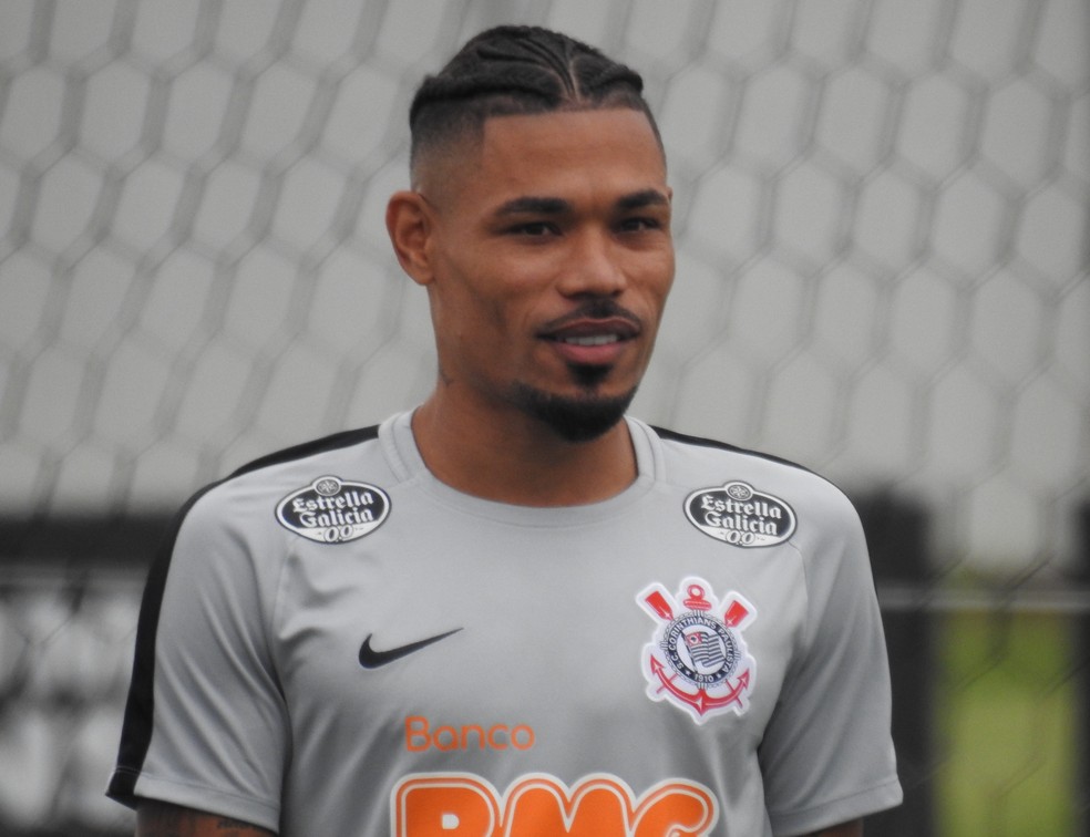 Urso elogia estilo de jogo do Santos, mas avisa: 