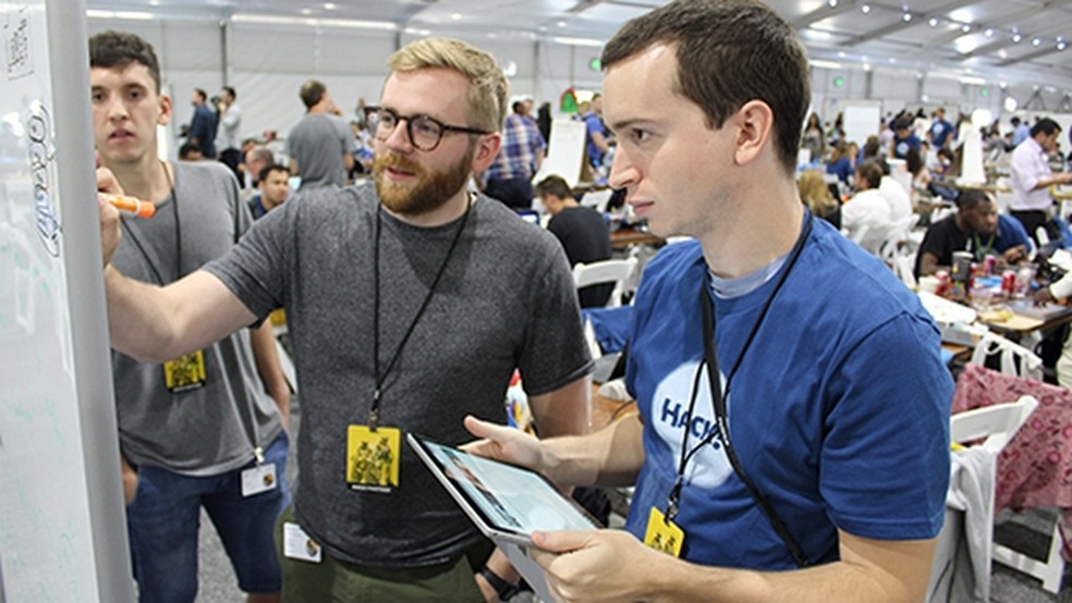 Windows Insider: feiras, concursos e podcasts exclusivos são algumas vantagens de participar do programa — Foto: Divulgação/Microsoft