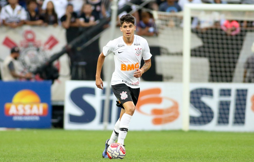 Ángelo Araos, meia do Corinthians, atuou por 85 minutos em 2019 — Foto: Daniel Augusto Jr/Ag.Corinthians