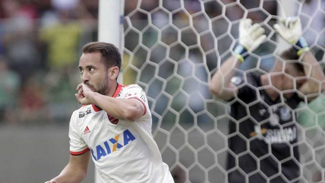 Flamengo abriu o placar no primeiro tempo com Ã‰verton Ribeiro