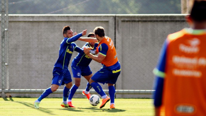 Direção do Grêmio descarta multa após briga em treino: Está superada