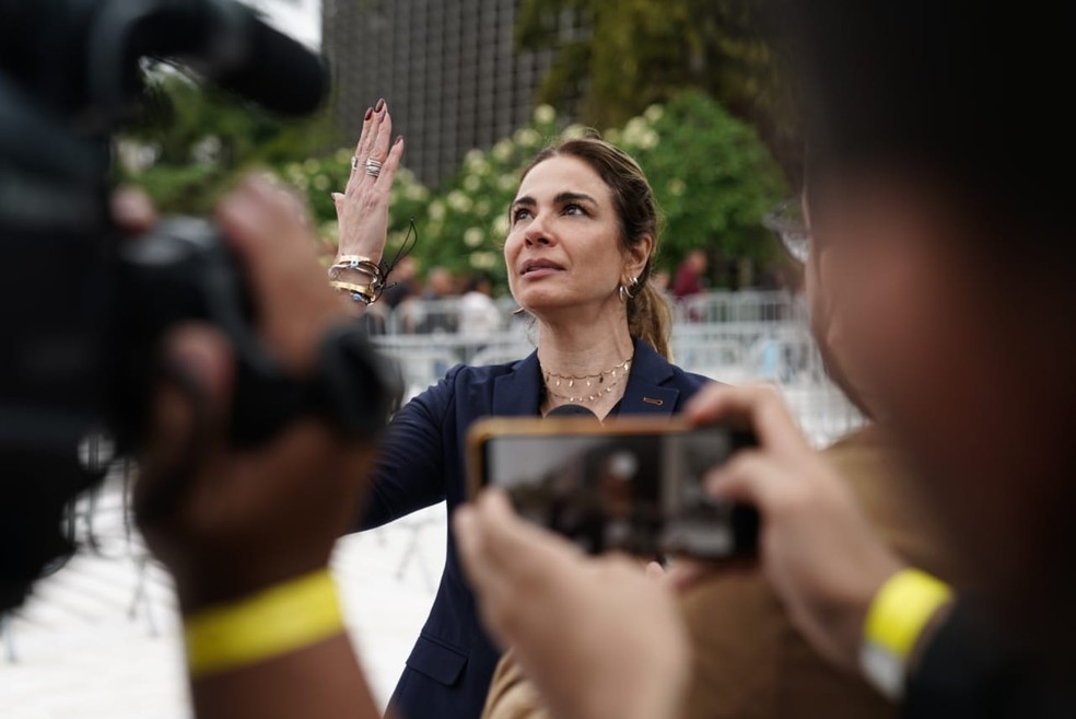 'O último grande exemplo foi doar os órgãos e ajudar 50 pessoas. Um cara tão generoso que no final ainda fez isso', diz a apresentadora Luciana Gimenez sobre Gugu — Foto: Marcelo Brandt/G1