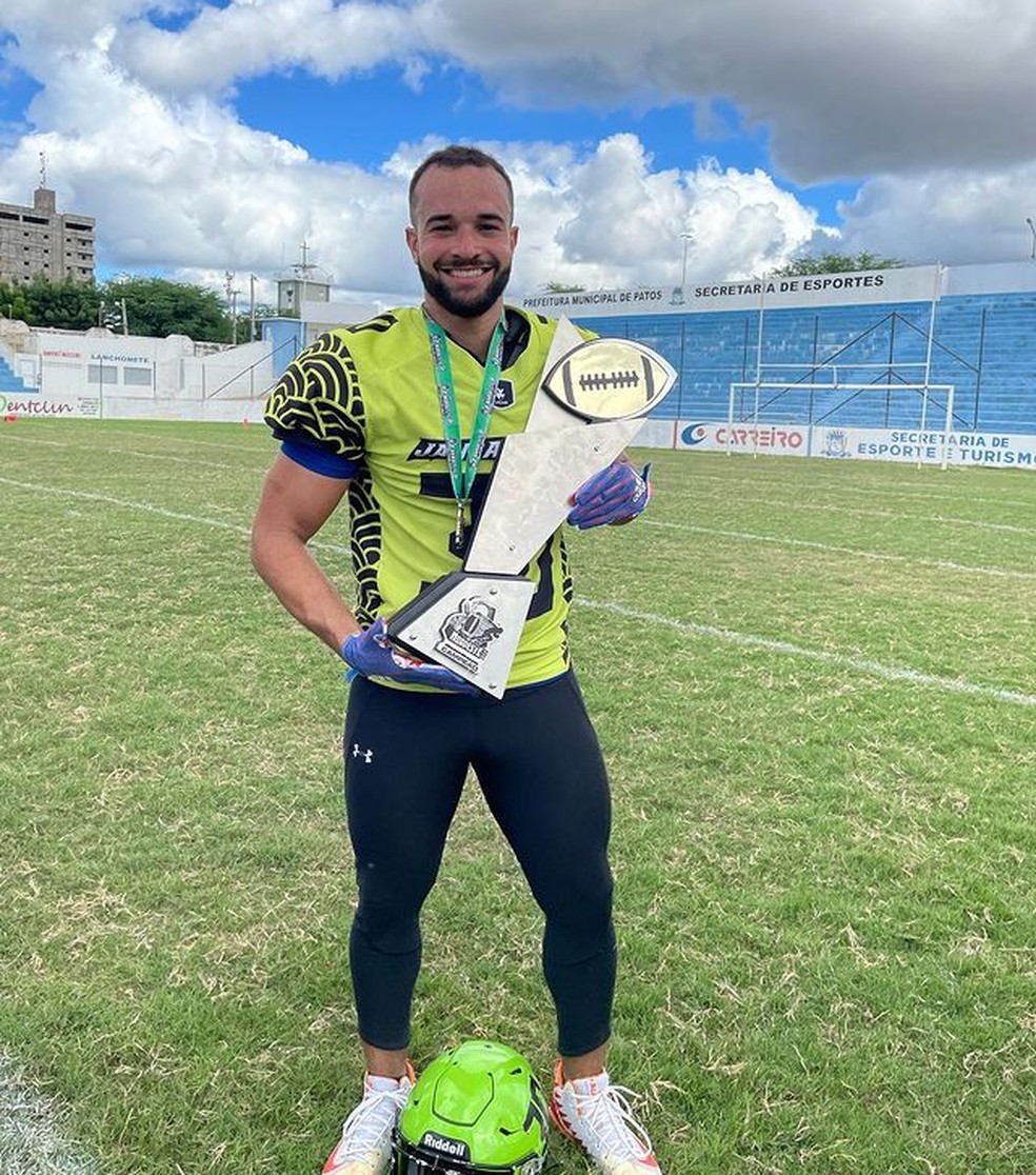 Linebacker Davi Almeida deixou um pick six e ajudou o Jangadeiros FA a ser campe�o da Copa do Nordeste � Foto: Arquivo pessoal / Davi Almeida