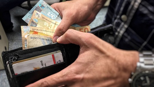 Governo eleito vai sugerir novo mínimo de R$ 1.320 para 2023