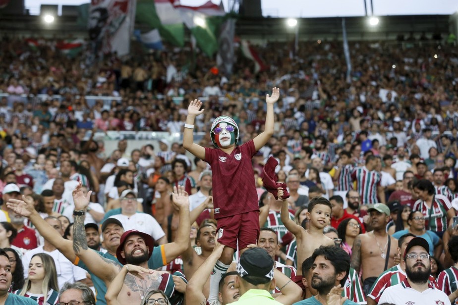 Torcedores do Fluminense no Maracanã durante o Campeonato Brasileiro de 2022