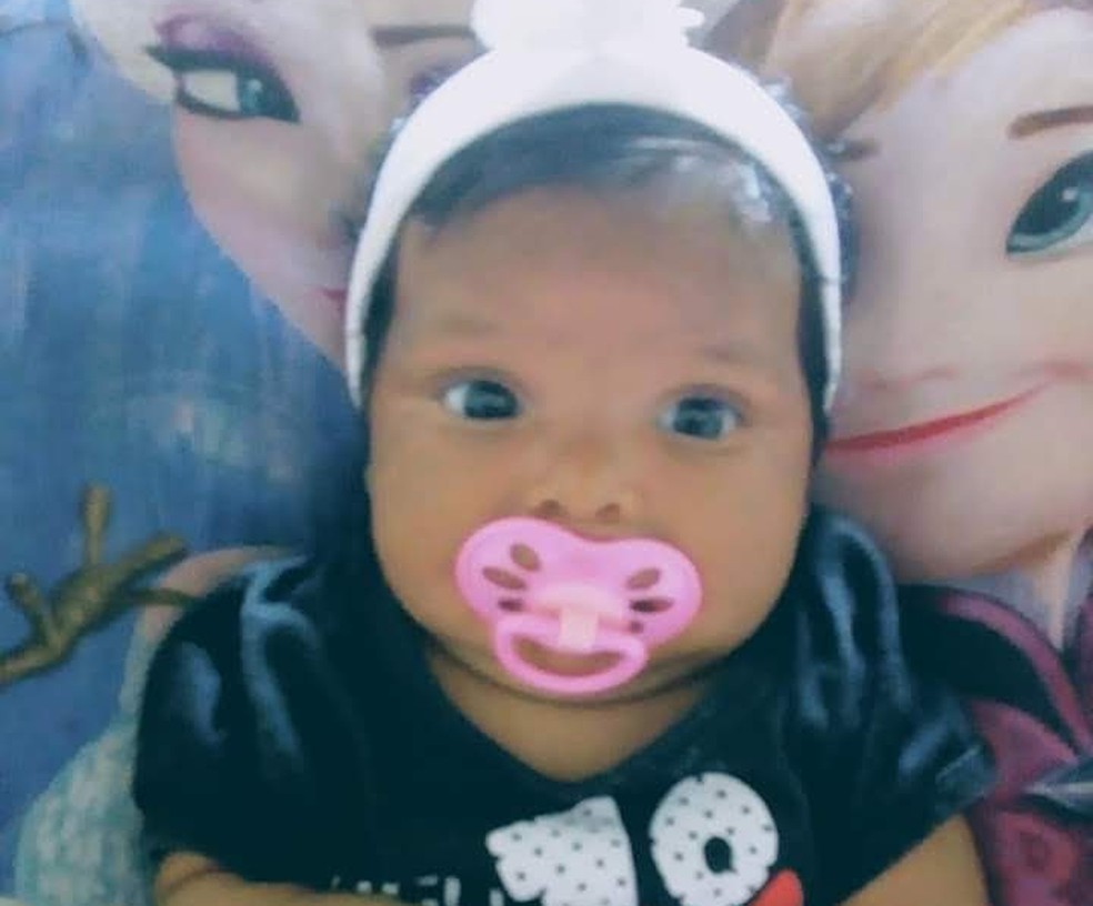 De acordo com avó, choro de bebê permitiu que comunidade encontrasse e salvasse parte da família em Guarujá, SP — Foto: Arquivo pessoal