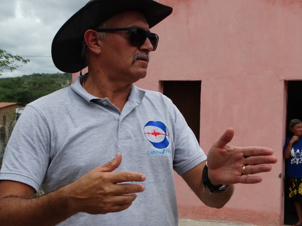 Eduardo Menezes, sismólogo do Laboratório Sismológico (LabSis) da Universidade Federal do Rio Grande do Norte (UFRN) (Foto: Paula Cavalcante/ G1)