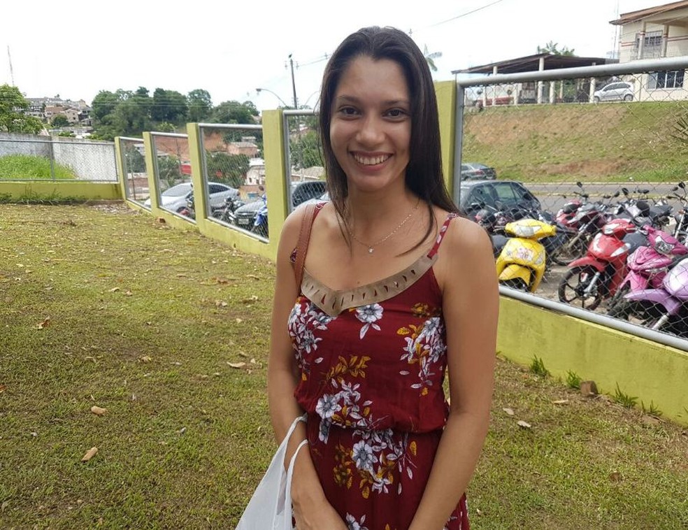 Fernanda Fernades mora no Guajará e foi fazer a prova em Cruzeiro do Sul  (Foto: Anny Barbosa/G1)