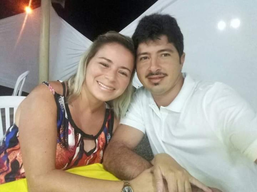 Dênis e Elisângela teriam saído para buscar um lanche — Foto: Arquivo pessoal