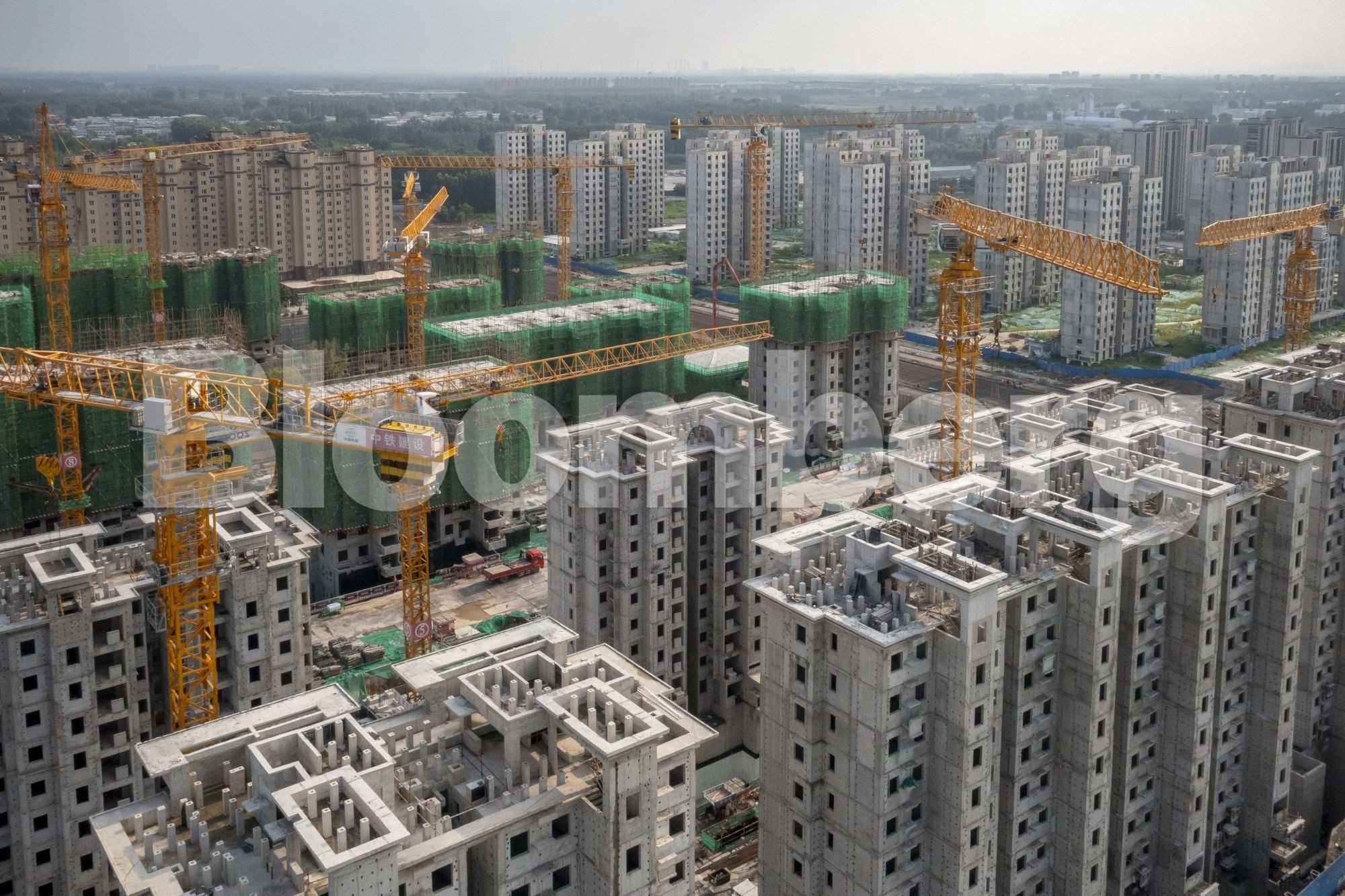 China: preços de casas novas caem 1,67% ao ano em julho, reflexo da crise imobiliária no país