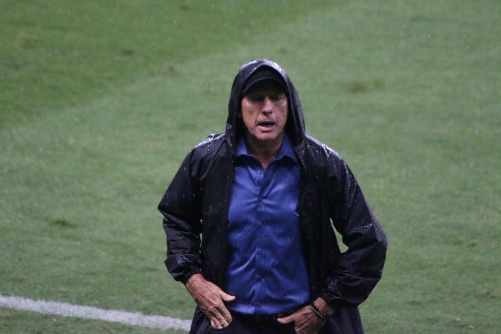 Renato escancara atrito e ameaça entregar nomes da imprensa: Se entendam com a torcida