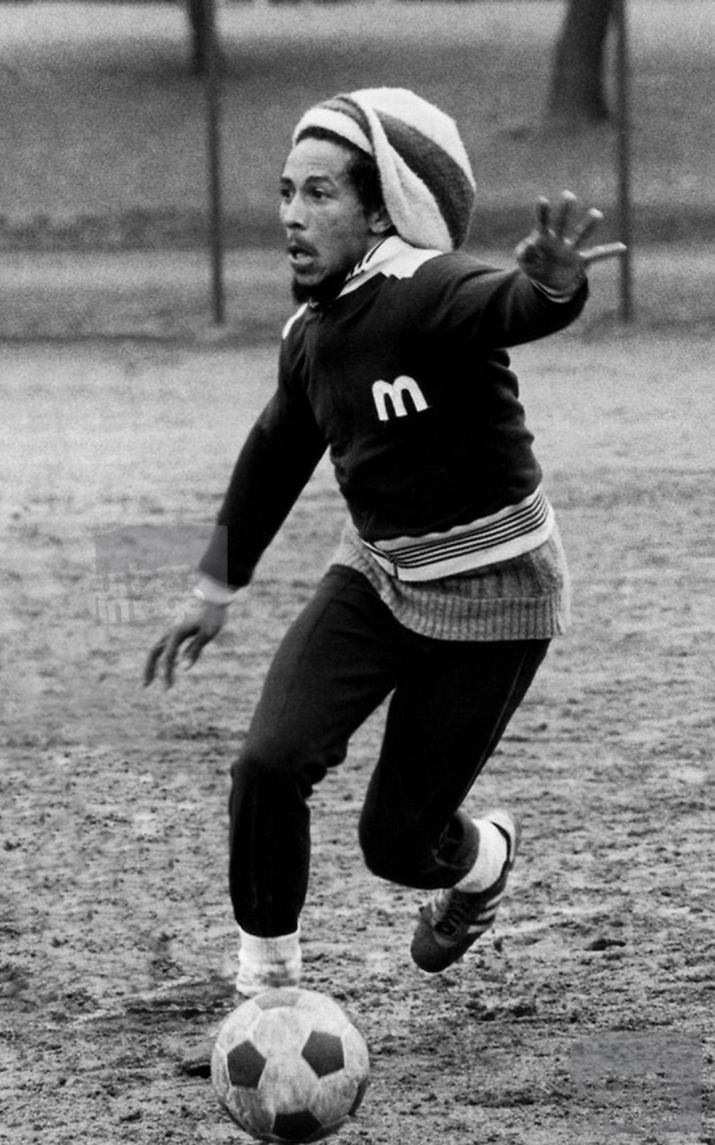 Bob Marley era apaixonado por futebol — Foto: Divulgação site oficial