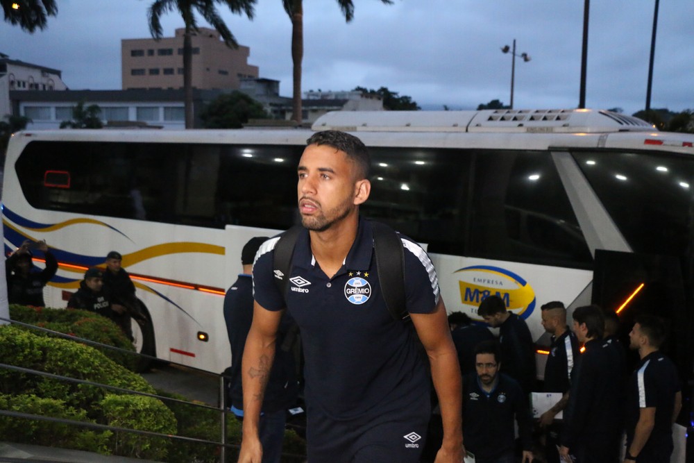 Michel se diz 100 após lesão e pronto para jogar 90 minutos na semi da Libertadores
