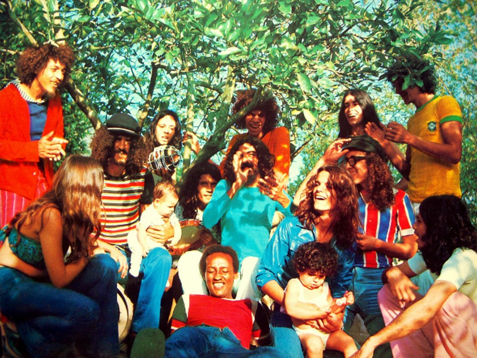 Foto clássica dos Novos Baianos que estampou a capa do álbum 'Acabou Chorare' — Foto: Divulgação