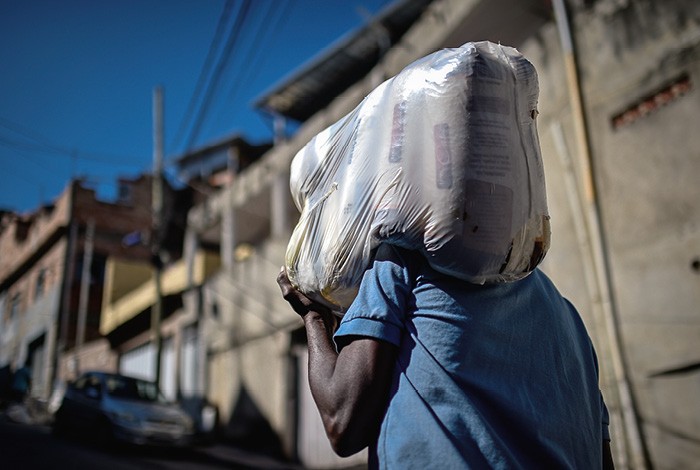Quase 120 milhões de brasileiros convivem com a insegurança alimentar e mais de 19 milhões não têm o que comer. (Foto: Getty Images)