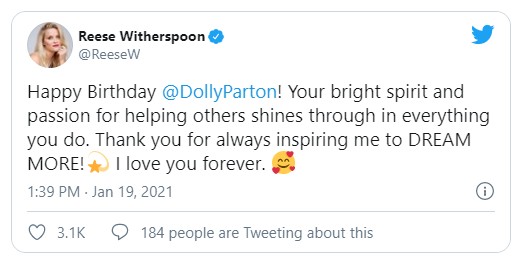 Reese Witherspoon foi uma das primeiras celebridades a enviar amor a Parton (Foto: Reprodução)