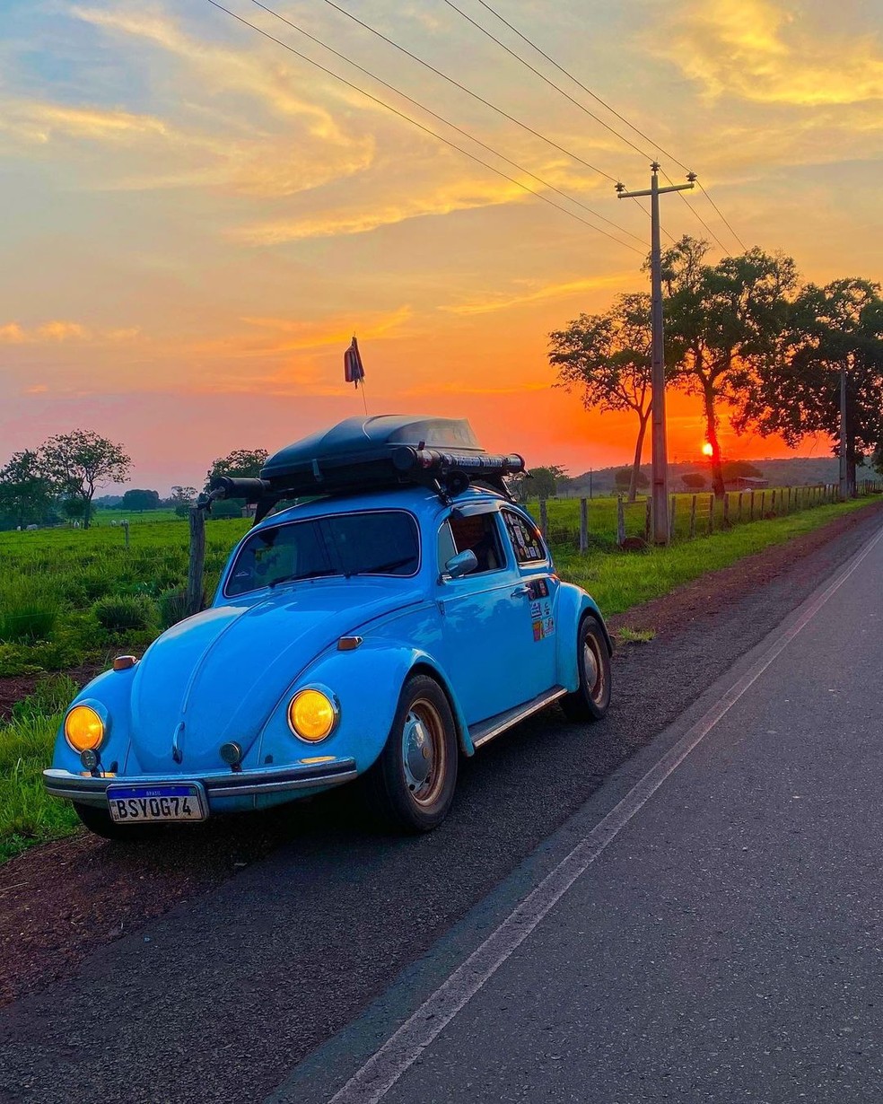 Maranhense termina viagem pelas 217 cidades do Maranhão a bordo de um fusquinha azul 1974 — Foto: Divulgação/Redes sociais
