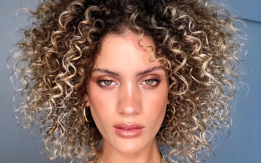 10 Ideias De Cortes Para Cabelo Curto Cacheado Revista Glamour Cabelo Ideal para quem quer usar o estilo black power. de cortes para cabelo curto cacheado