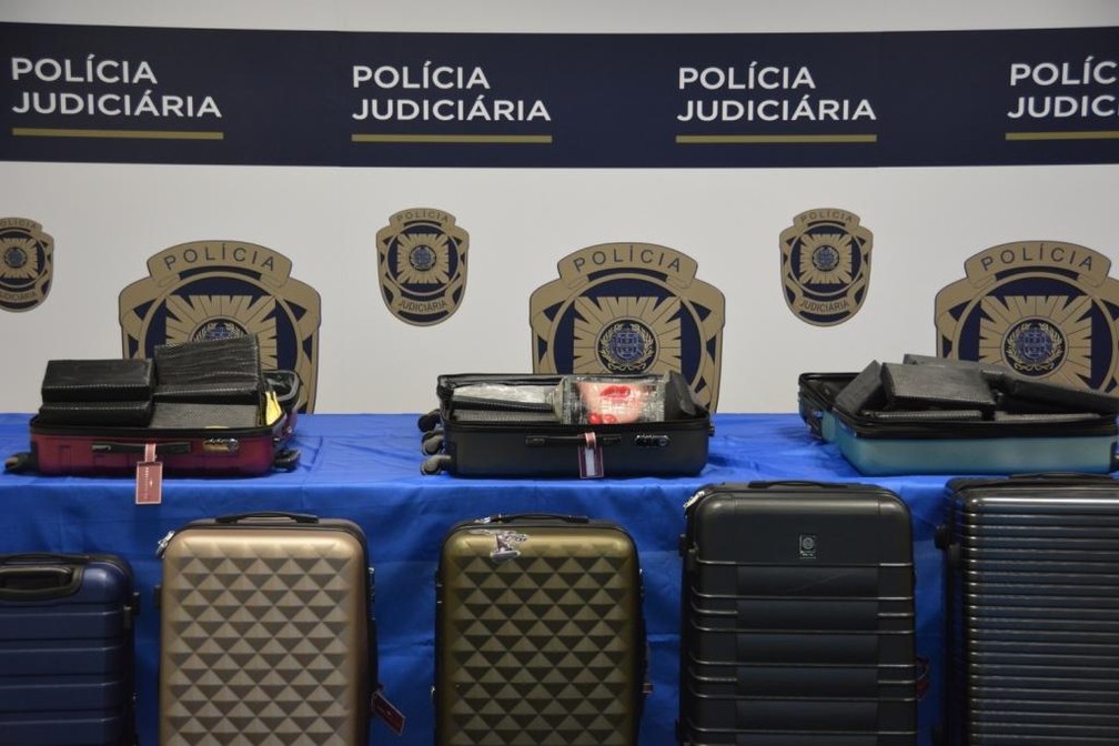 Brasileiros são flagrados ao tentar entrar em Portugal com mais de 170 kg de cocaína levados em jatinho