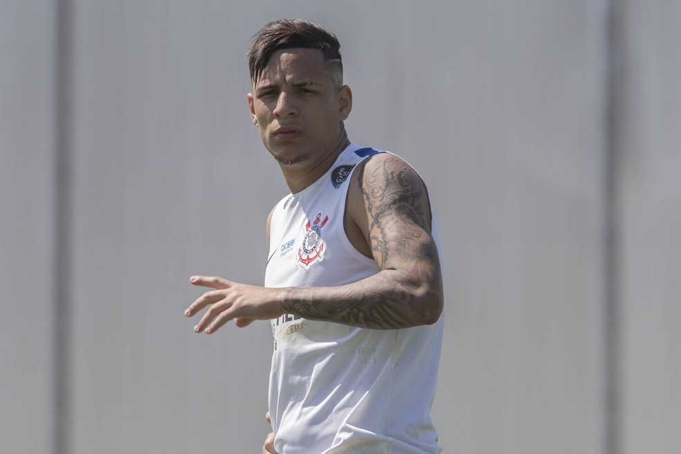 Empresário alega que Corinthians descumpriu acordo por Guilherme Arana